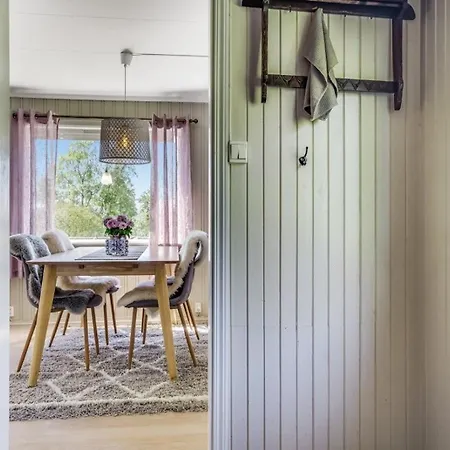 Serene Countryside With Fjord Views And Blooming Gardens * Bodo